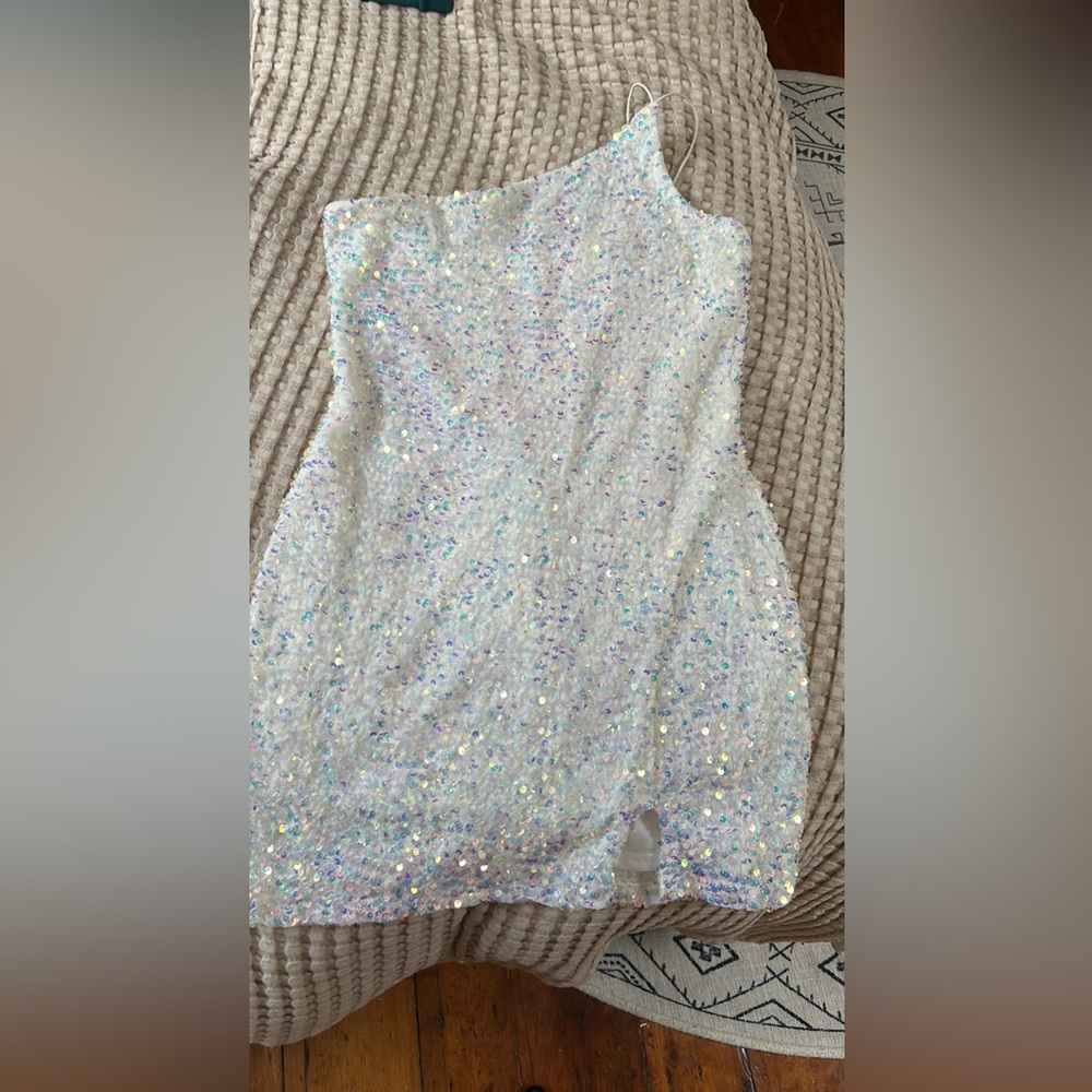 White sequin one shoulder dress - Picture 6 of 6